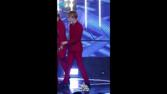 [VK][31.03.2018][Fancam MBC] MONSTA X - INTRO + JEALOUSY (focus Minhyuk)