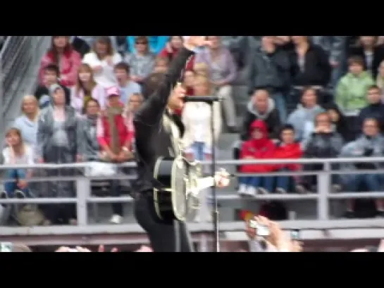 Bon Jovi - When We Were Beautiful (Live in Helsinki, 17.06.2011)