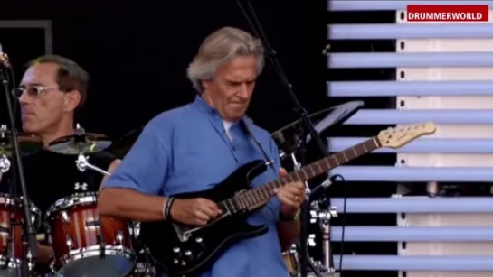 Vinnie Colaiuta - John McLaughlin - Gary Husband - Matthew Garrison  Maharina