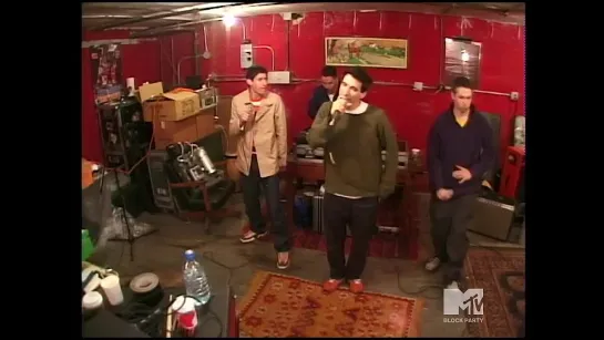 Beastie Boys - Three MC's & One DJ (MTV Block Party)