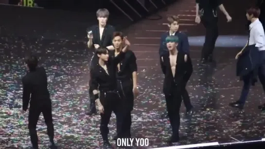 [VK][181212] MONSTA X fancam - Ending @ MAMA 2018 in JAPAN