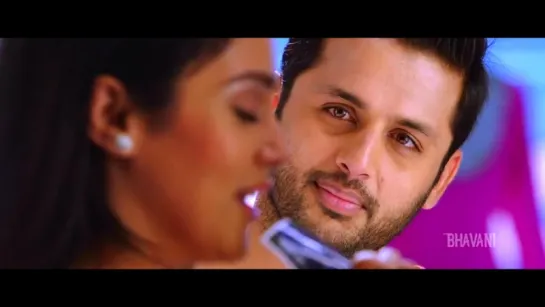 Chinnadana Nee Kosam (2014) - Ooh La La