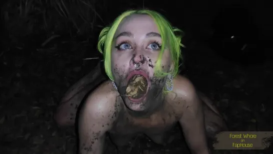 Жрёт Мусор и суёт в Пролапс Forest Whore Sucking a real strangers condoms eating trash and dirt My absolutely extreme night walk