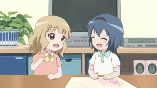 [SHIZA] Юру юри (2 сезон) / Yuru Yuri TV2 - 10 серия [Faraway & Lizaveta] [2012] [Русская озвучка]