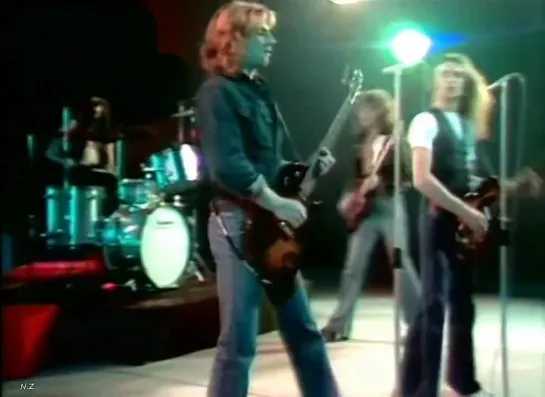 Status Quo - Down down