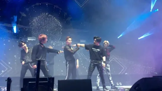 [VK][180623] MONSTA X - Dramarama @ The 2nd World Tour: The Connect in Madrid