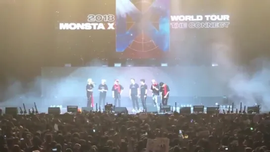 [VK][180623] MONSTA X - Talk + Fallin' @ The 2nd World Tour: The Connect in Madrid