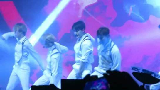 [VK][180620] MONSTA X - All In @ The 2nd World Tour: The Connect in Amsterdam