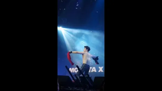 [VK][180620] MONSTA X - Ending (Wonho focus) @ The 2nd World Tour: The Connect in Amsterdam