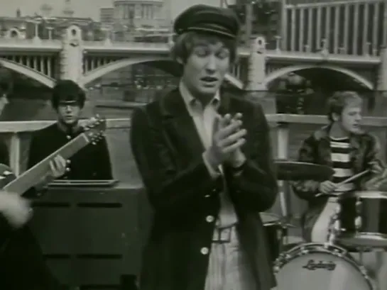 Manfred Mann -- Just Like A Woman 1966