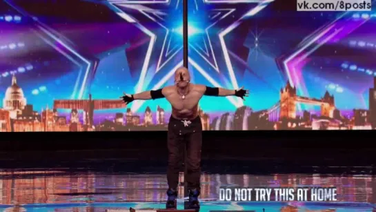 Британия ищет таланты - мужик глотает шпаги, на шесте / Alexandr Magala risks his life on the BGT stage - Britain’s Got Talent