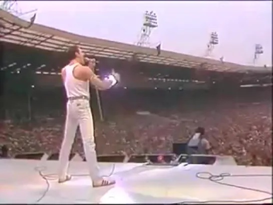 Легендарное выступление группы Queen на фестивале Live Aid состоялось 34 года назад [NR]