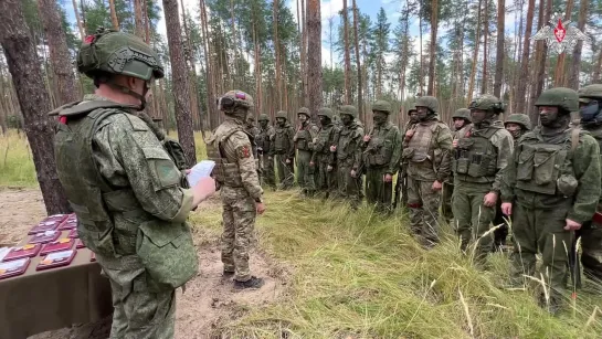 Награждение военнослужащих ЦВО