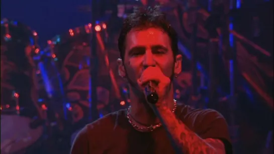 Godsmack - Voodoo [Official Konzert Video] 2004