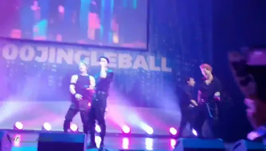 [VK][181207] MONSTA X fancam - Fallin' @ Pepsi x Jingle Ball All Access Lounge in New York