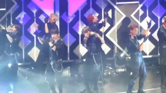 [VK][181130] MONSTA X fancam - Dramarama @ Jingle Ball Tour in Los Angeles