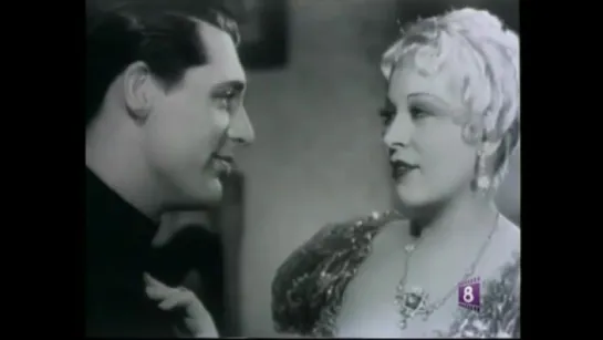 Hollywood Remembers. Mae West