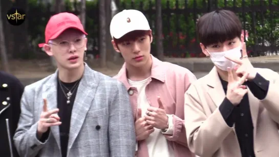 [VK][12.05.2017] Monsta X arriving at Music Bank @ Vstar