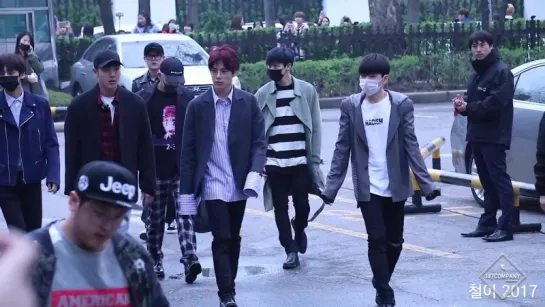 [VK][07.04.2017] Monsta X arriving at Music Bank @ BY 철이 147Company