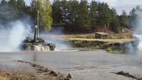 Подводное вождение танкистов ЦВО