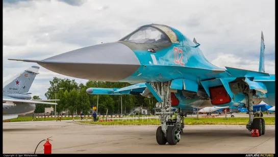 Russian Su-34 4 Strike Fighter