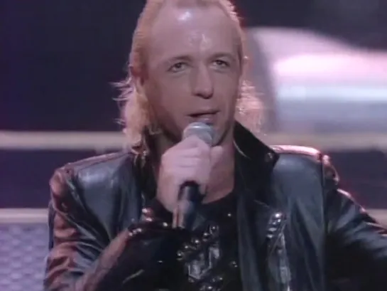 Judas Priest /Breaking The Law/  Priest... Live! 1987