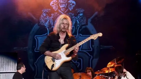 AXEL RUDI PELL feat. Doogie White /Mistreated/ 2015