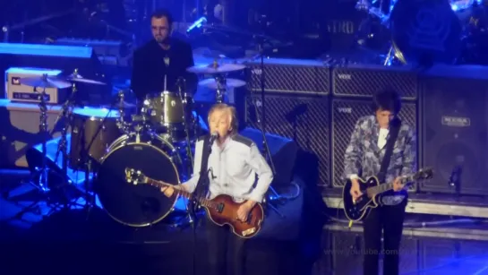 Paul McCartney  Ringo Starr  Ronnie Wood - Get Back [Live at O2 Arena, London - 16-12-2018] (1080p)