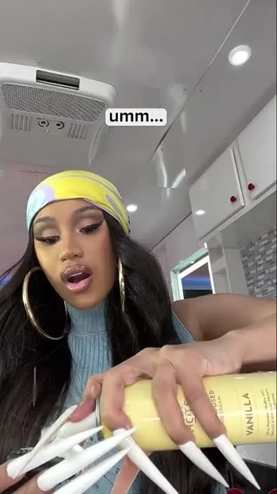 Cardi B в рекламе GoPuff Quartertime Show для TikTok