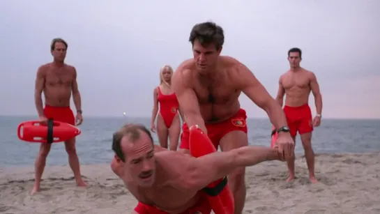 Baywatch.S05E18.Fire.With.Fire.AMZN.WEB-DL.720p