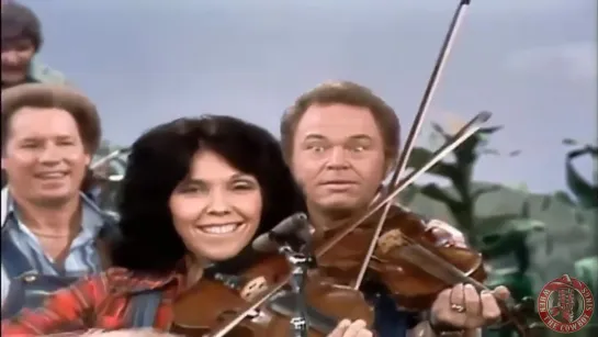 Six Fiddles In Hee Haw Show Amazing Change Of Instruments