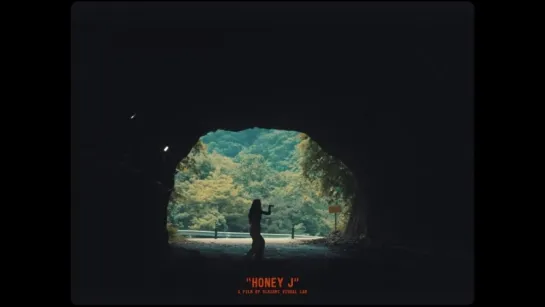 HONEY-J (HOLY BANG x SL8IGHT Visual Lab project 2018)