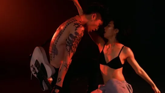 1Million dance studio In Crowd - Miyavi (ft. Seann Bowe + Lia Kim)