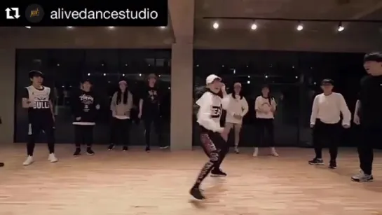 INSTAGRAM 1MILLION dance studio