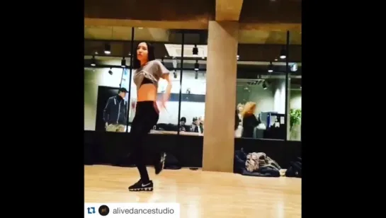 INSTAGRAM 1MILLION dance studio