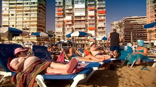 Бенидорм/Benidorm/1 сезон 6 серия/Финальная серия сезона/Русская озвучка/Для друзей и близких!