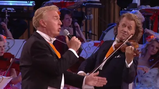 Het Dorp – André Rieu featuring André van Duin