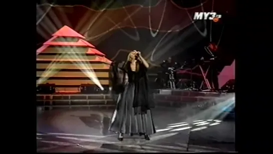 Татьяна Буланова - Мама [В мире так мало тепла] [Live] (1996)