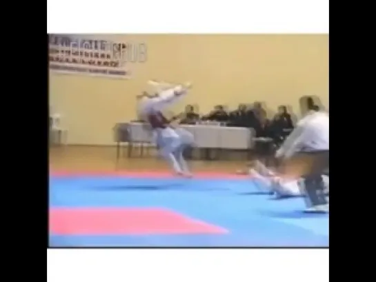 Incredible Knockout During a Karate Match!(vbv)