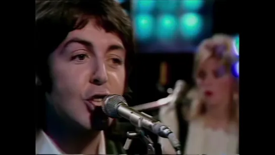 Paul McCartney & Wings • Junior's Farm (1974) •