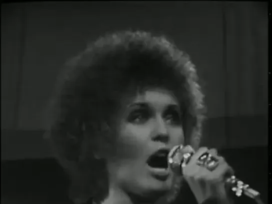 Julie Driscoll, Brian Auger And The Trinity - Gala du Midem , French TV, Jan 3 1968 - (Film)