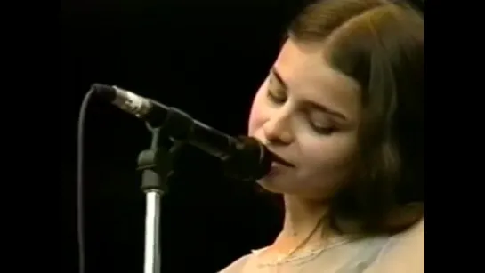 Mazzy Star - Fade Into You / Live At Shoreline Amphitheatre / 1994