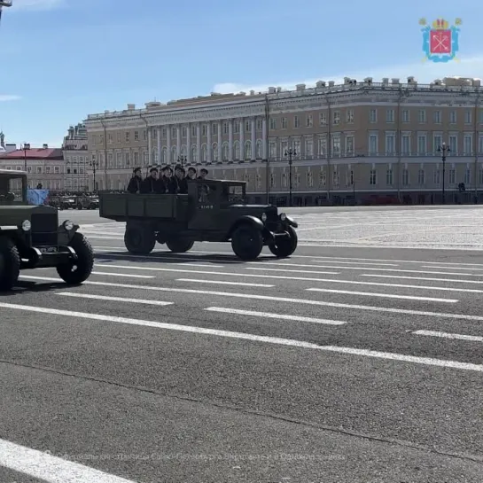 Парад военной техники на Дворцовой площади