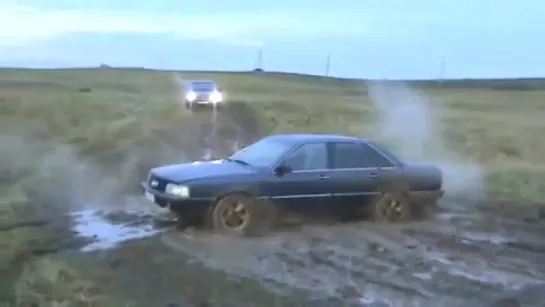 AUDI 200 QUATTRO ему дорога не нужна