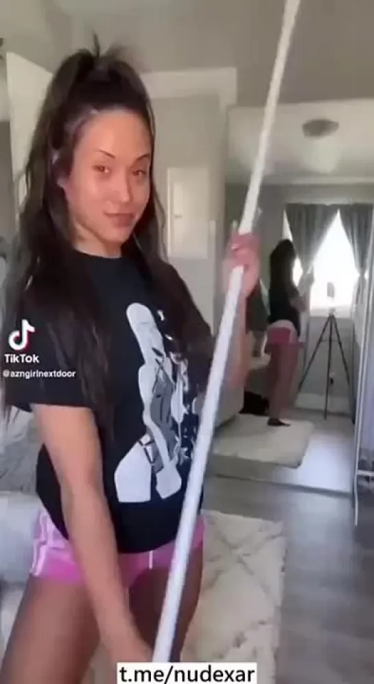 TikTok 18+