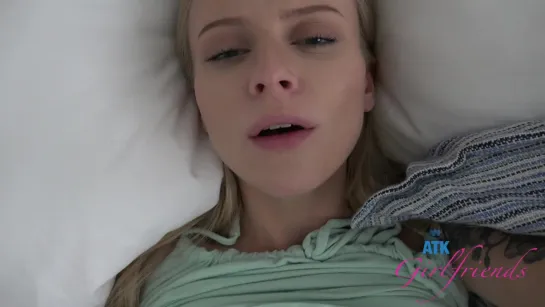 Paris White - You Wake Paris And Fill Her With Cum [All Sex, Hardcore, Blowjob, POV]