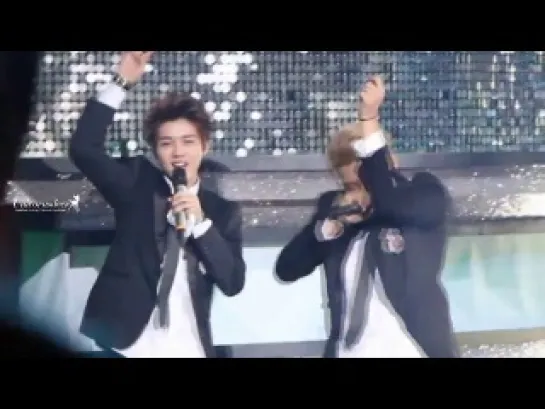 [FANCAM] 140105 EXO - 3.6.5 (Luhan & Tao) @ Superstar Red & White Entertainment Awards in Taiwan