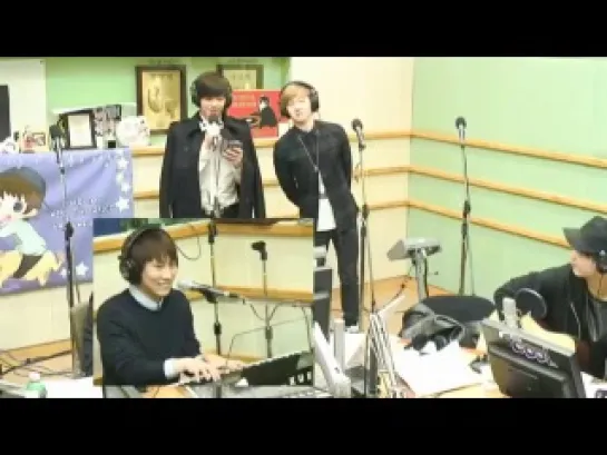 [RADIO] [CUT] 25.12.2013: Sungjae, Hyunsik, Eunkwang, Changsub - Melody @ KBS Kiss The Radio