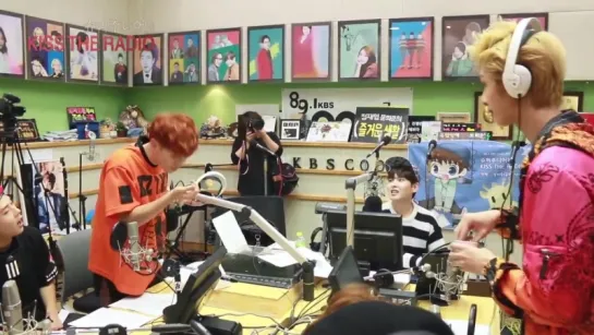 [RAW|VK][10.09.2015] SJ's Kiss the radio Monsta X mission 100 seconds