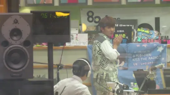 [FC|VK][23.07.2015] KBS Cool FM Sukira Kiss The Radio (Kihyun write his name) by butt